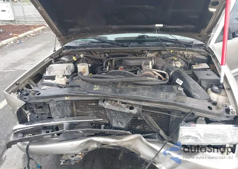 2002 Chevrolet S-10 Ls из США, поврежденный, VIN 1GCCS19W528255221